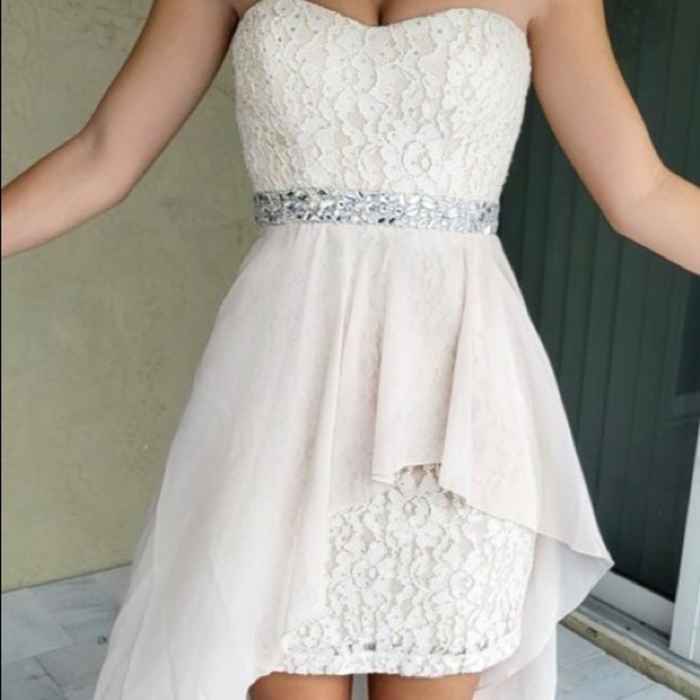 High low lace and mesh dress - Picture 3 of 4